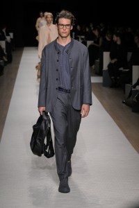 Giorgio Armani Spring 2025 Ready-to-Wear Collection