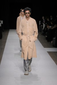 Giorgio Armani Spring 2025 Ready-to-Wear Collection