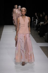 Giorgio Armani Spring 2025 Ready-to-Wear Collection