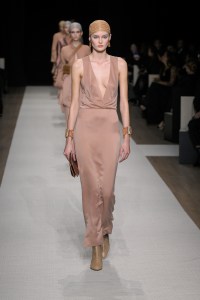 Giorgio Armani Spring 2025 Ready-to-Wear Collection