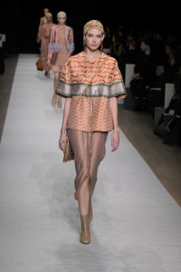 Giorgio Armani Spring 2025 Ready-to-Wear Collection