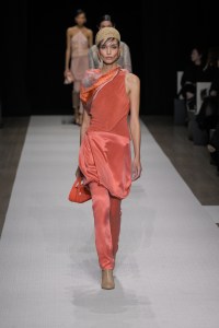 Giorgio Armani Spring 2025 Ready-to-Wear Collection