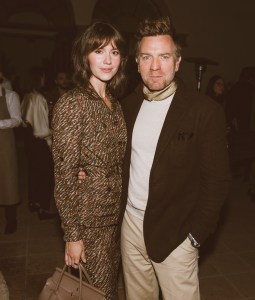 Mary Elizabeth Winstead and Ewan McGregor