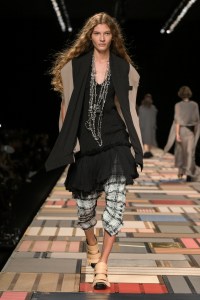 Louis Vuitton Spring 2025 Ready-to-Wear Collection at Paris Fashion Week