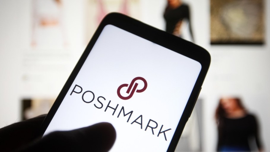 Poshmark logo.