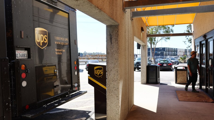 UPS is hiring more than 125,000 seasonal workers, making it one of the few logistics firms outperforming last year's holiday hiring pace.