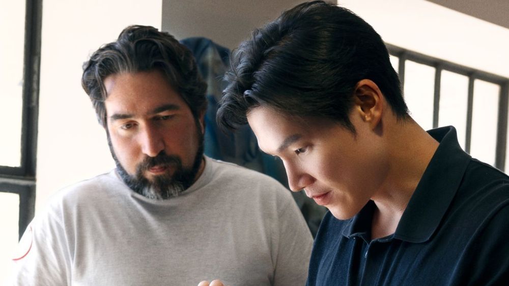 Aupen founder Nicholas Tan (right) with Tanneries Roux's Benjamin Fumat.