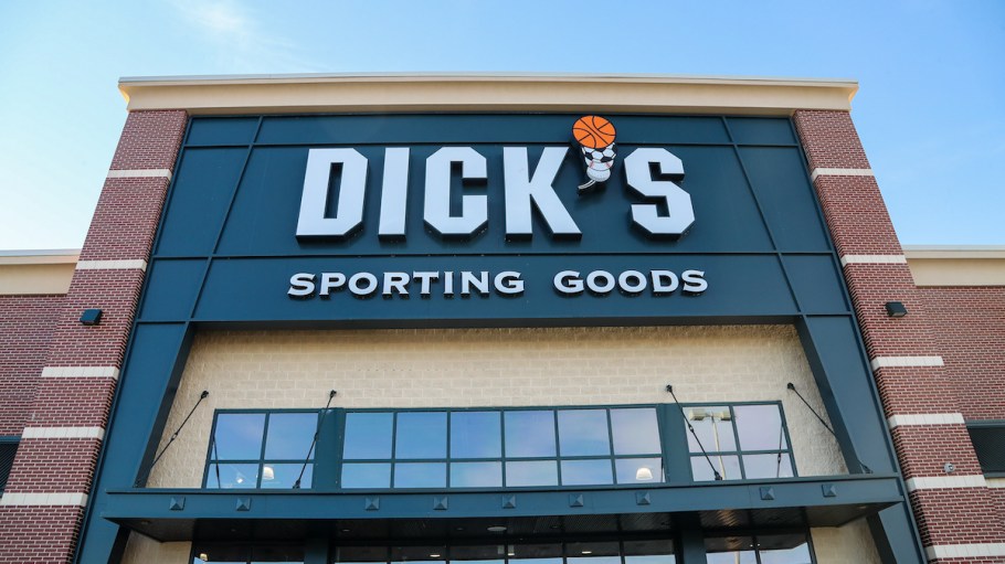 MUNCY, PENNSYLVANIA, UNITED STATES - 2022/11/21: A Dick's Sporting Goods store stands at the Lycoming Crossing Shopping Center in Muncy. The Christmas holiday shopping season in the United States traditionally begins after Thanksgiving. (Photo by Paul Weaver/SOPA Images/LightRocket via Getty Images)