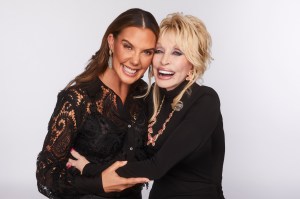 A look at Kendra Scott x Dolly Parton Collection Campaign.