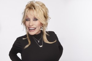 A look at Kendra Scott x Dolly Parton Collection Campaign.