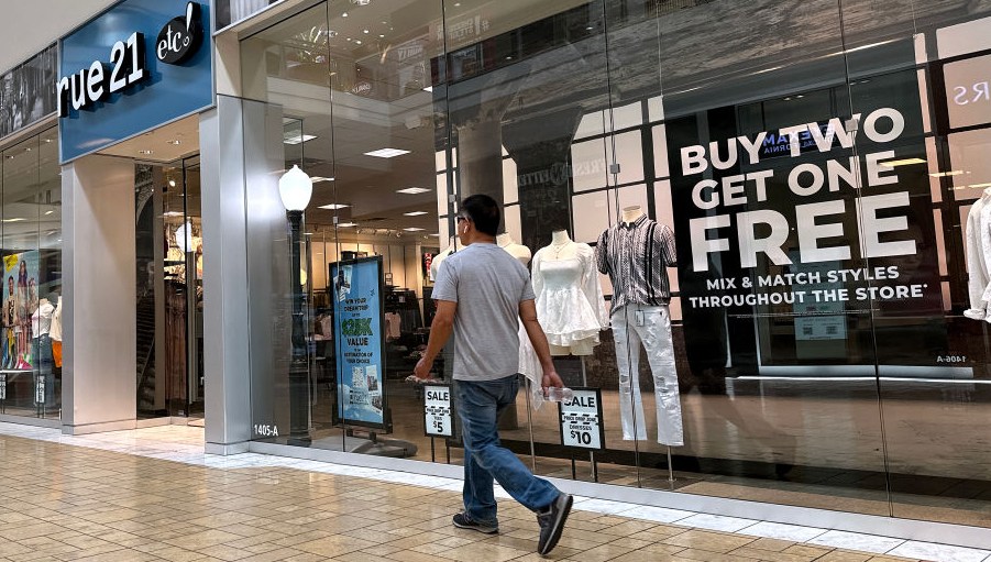 A Rue21 store.