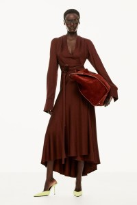 Victoria Beckham Pre-Fall 2025 Collection
