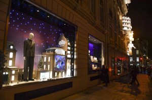 A look at the Dior holiday windows for 2024.