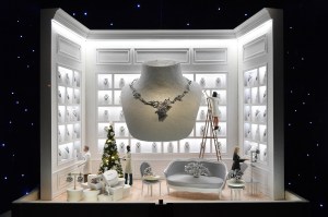 A look at the Dior holiday windows for 2024.