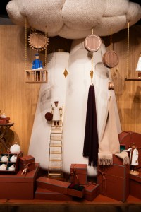 A look at the Loro Piana holiday windows at Harrods.