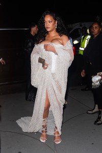 NEW YORK, NEW YORK - SEPTEMBER 06: Rihanna attends the Alaia fashion show during New York Fashion Week: The Shows at the Solomon R. Guggenheim Museum on September 06, 2024 in New York City. (Photo by Gotham/GC Images)