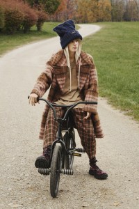 Moschino Women's Pre-Fall 2025, Men's Fall 2025 Collection