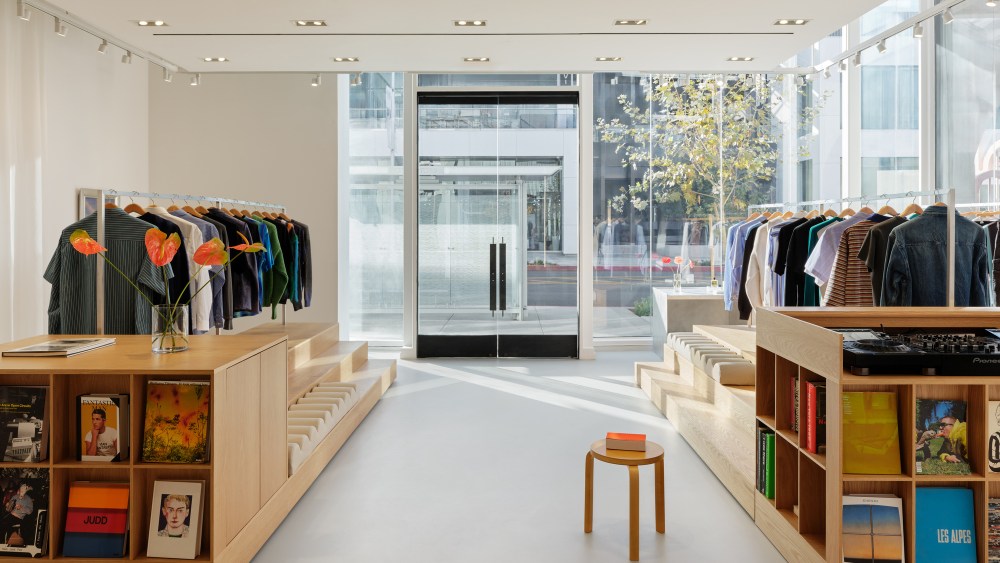 Le Père opens West Coast store