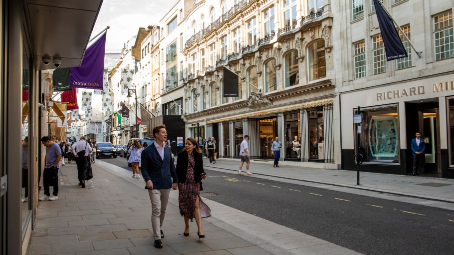 Shoppers on Bond Street in London