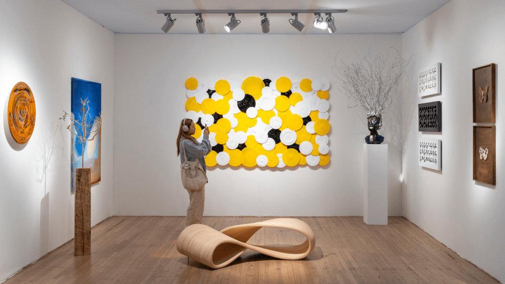 Salon Art and Design