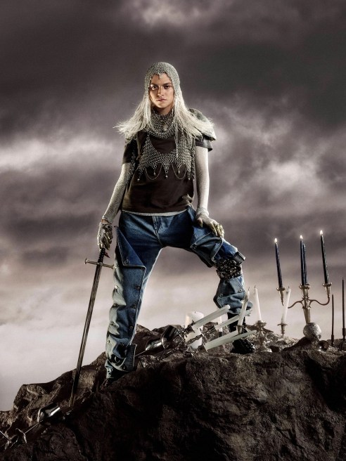 Pinterest reports a taste for gothic fashion and accessories in 2025.