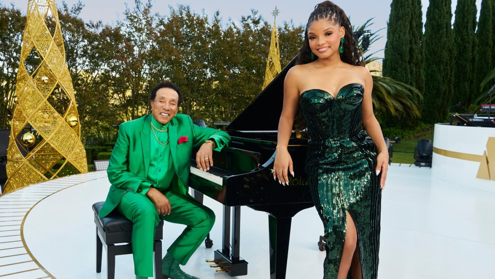 Halle Bailey, Smokey Robinson, A Motown Christmas