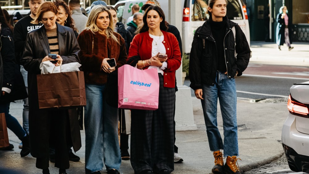U.S. consumers are set to fuel luxury goods growth in 2025 according to a new report from Barclays.