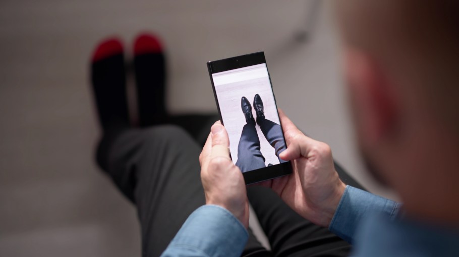 Perfect Corp has announced it will acquire virtual try-on company Wannaby from Farfetch.