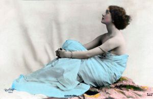 UNSPECIFIED - APRIL 21:  opera singer Lina Cavalieri (1874-1944), postacrd, photographed by Reutlinger, c. 1900-1905  (Photo by Apic/Getty Images)