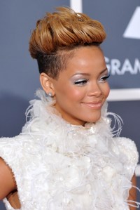 Singer Rihanna arrives at the 52nd Annual GRAMMY Awards held at Staples Center on January 31, 2010 in Los Angeles, California. (Photo by Jon Kopaloff/FilmMagic)