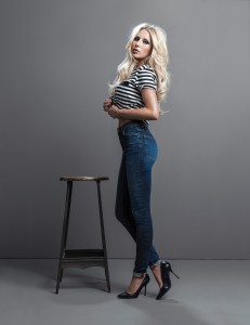A look at Alix Earle’s new Frame skinny jeans campaign.