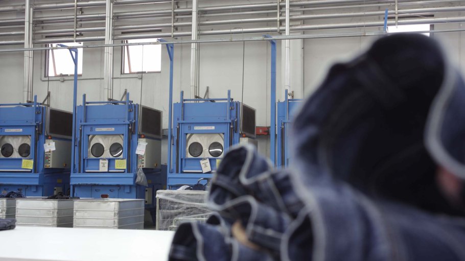 Everest Textile Technologies i