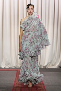 Giambattista Valli 2025 Spring Couture at Paris Couture Week