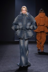 Juun.JFall 2025 Ready-to-Wear Collection at Paris Men's Fashion Week