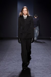 Juun.J Fall 2025 Ready-to-Wear Collection at Paris Men's Fashion Week