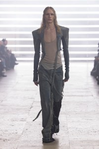 Rick Owens Men's Fall 2025 Ready-to-Wear Collection at Paris fashion Week