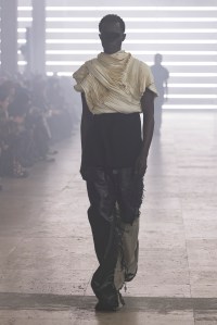 Rick Owens Men's Fall 2025 Ready-to-Wear Collection at Paris fashion Week