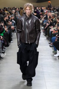 Sacai Fall 2025 Ready-to-Wear Collection at Paris Men's Fashion Week