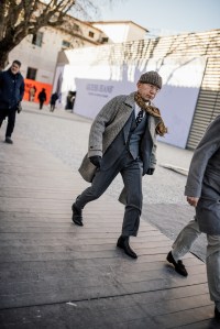 Street style at Pitti Uomo 107 in Florence, Italy, 2025.