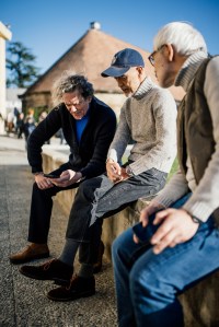 Street style at Pitti Uomo 107 in Florence, Italy, 2025.