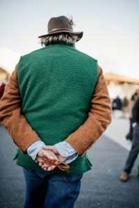 Street style at Pitti Uomo 107 in Florence, Italy, 2025.