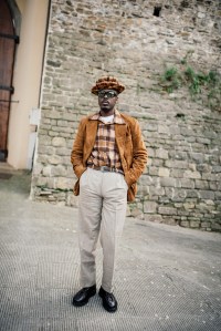 Street style at Pitti Uomo 107 in Florence, Italy, 2025.