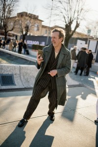 Street style at Pitti Uomo 107 in Florence, Italy, 2025.
