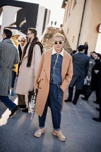 Street style at Pitti Uomo 107 in Florence, Italy, 2025.