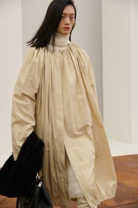 Toteme Fall 2025 Ready-to-Wear Collection