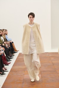 Toteme Fall 2025 Ready-to-Wear Collection