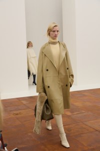 Toteme Fall 2025 Ready-to-Wear Collection