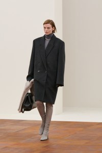 Toteme Fall 2025 Ready-to-Wear Collection