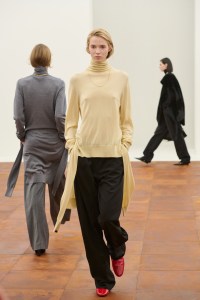 Toteme Fall 2025 Ready-to-Wear Collection