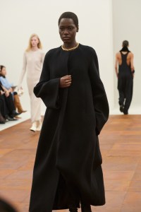 Toteme Fall 2025 Ready-to-Wear Collection